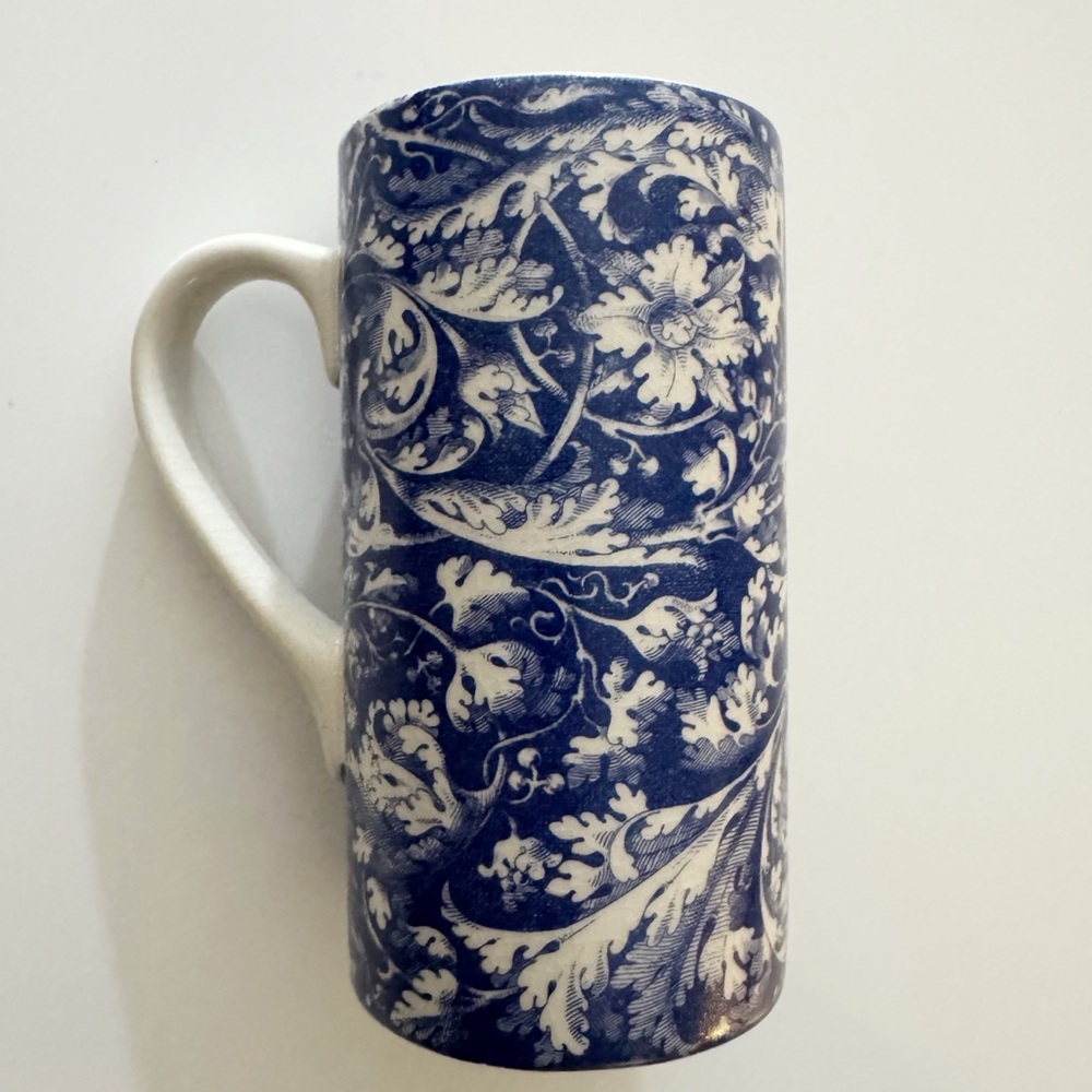Williams Sonoma Heirloom Royal Acanthus Tall Mug - Picture 2 of 9